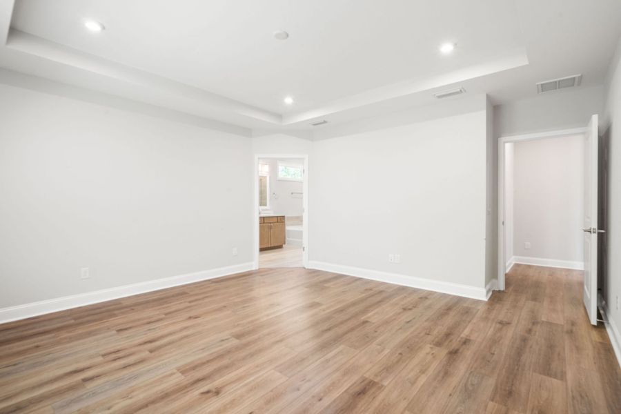 Spacious, unfurnished interior of a new home in Waterways, Richmond Hill (Image 11). Spacious, unfurnished interior of a new home in Waterways, Richmond Hill (Image 11).