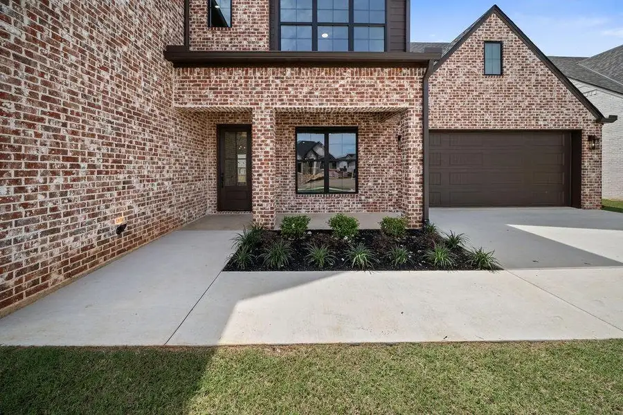 Exterior details and patio area of a home in , Tyler (Image 3).