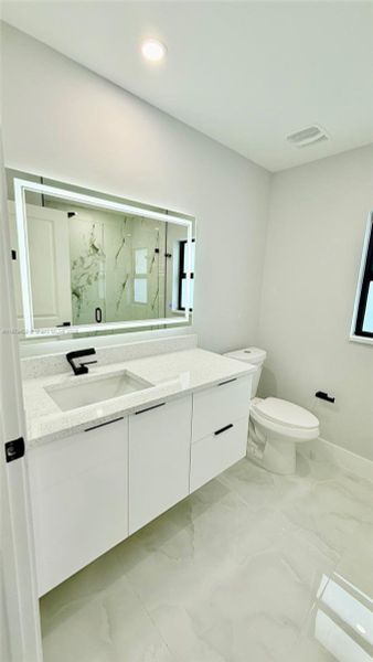 Furnished interior view inside a new home in , Lehigh Acres (Image 4).