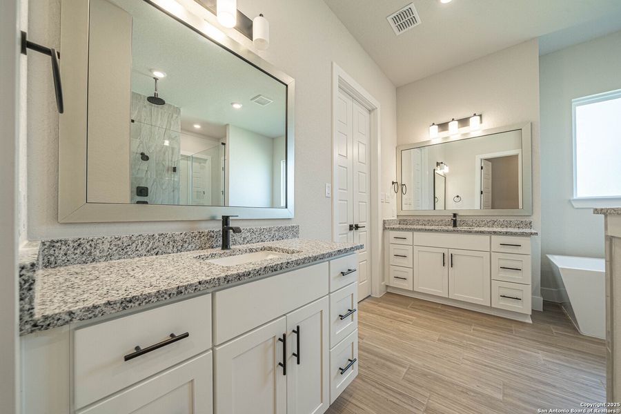 Furnished interior view inside a new home in , Floresville (Image 7). Furnished interior view inside a new home in , Floresville (Image 7).