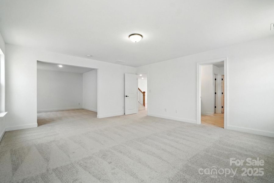 Spacious, unfurnished interior of a new home in Summerlin, Mooresville (Image 22). Spacious, unfurnished interior of a new home in Summerlin, Mooresville (Image 22).