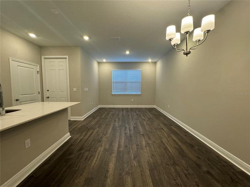 Spacious, unfurnished interior of a new home in , Winter Garden (Image 19).