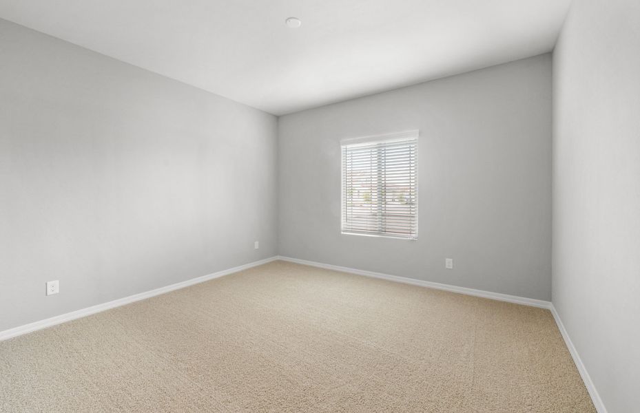 Spacious, unfurnished interior of a new home in El Cidro, Goodyear (Image 14).