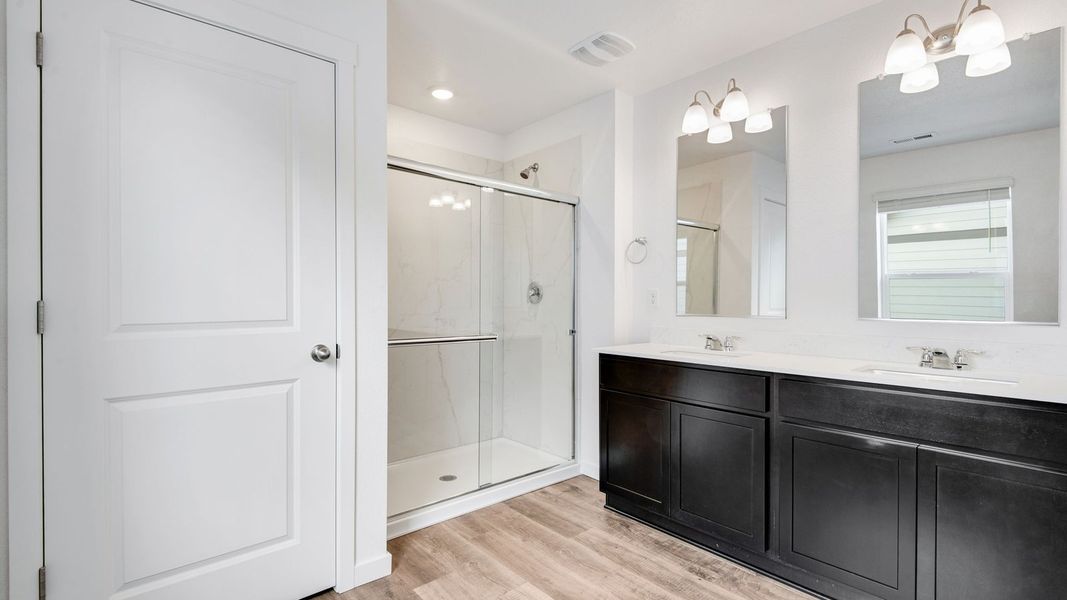 Furnished interior view inside a new home in Vista Meadows, Fort Lupton (Image 6).