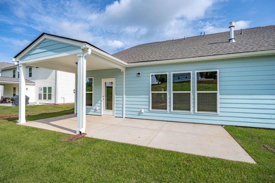 Exterior details and patio area of a home in Carriage Estates, Lexington (Image 26).