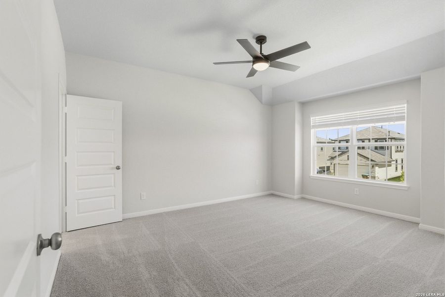 Spacious, unfurnished interior of a new home in Timber Creek, San Antonio (Image 15). Spacious, unfurnished interior of a new home in Timber Creek, San Antonio (Image 15).