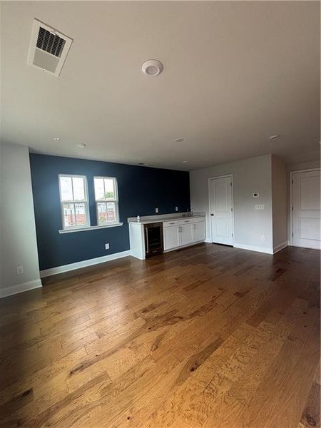Spacious, unfurnished interior of a new home in , Atlanta (Image 11).
