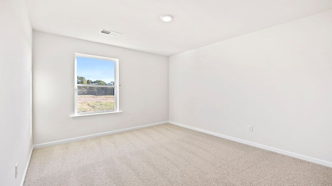 Spacious, unfurnished interior of a new home in Sage Grove, Lyman (Image 22).