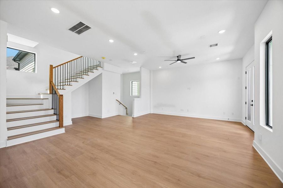 Spacious, unfurnished interior of a new home in , Houston (Image 21).