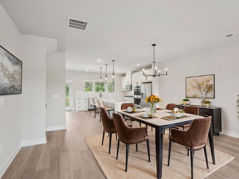 The Leighton floorplan with the Modern Glam Linen interior package.