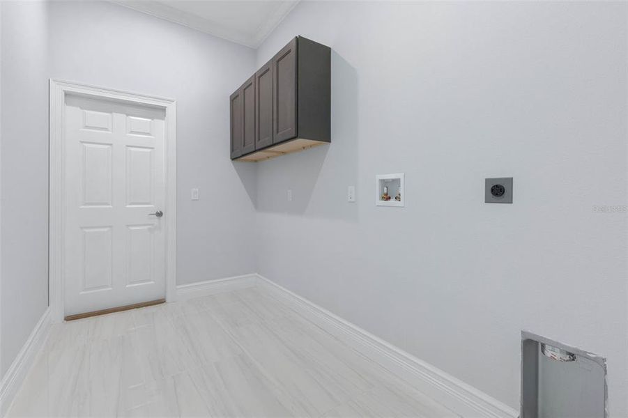 Spacious, unfurnished interior of a new home in , Palm Coast (Image 42).