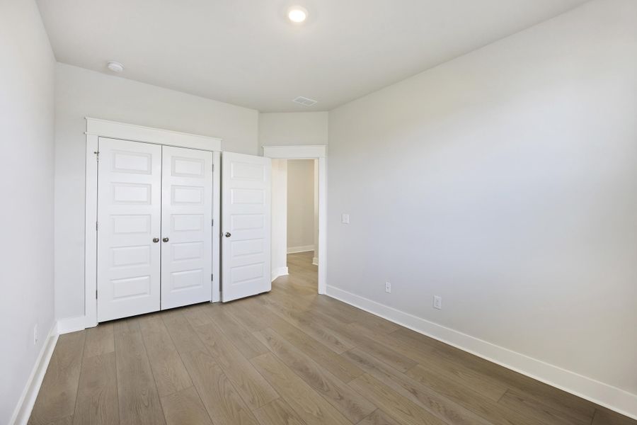 Spacious, unfurnished interior of a new home in , Summerville (Image 45).