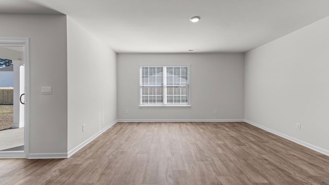 Spacious, unfurnished interior of a new home in Madeline Farm, New Bern (Image 15). Spacious, unfurnished interior of a new home in Madeline Farm, New Bern (Image 15).