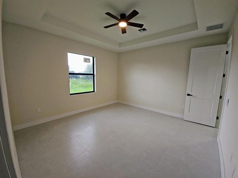 Spacious, unfurnished interior of a new home in , Port Charlotte (Image 43).