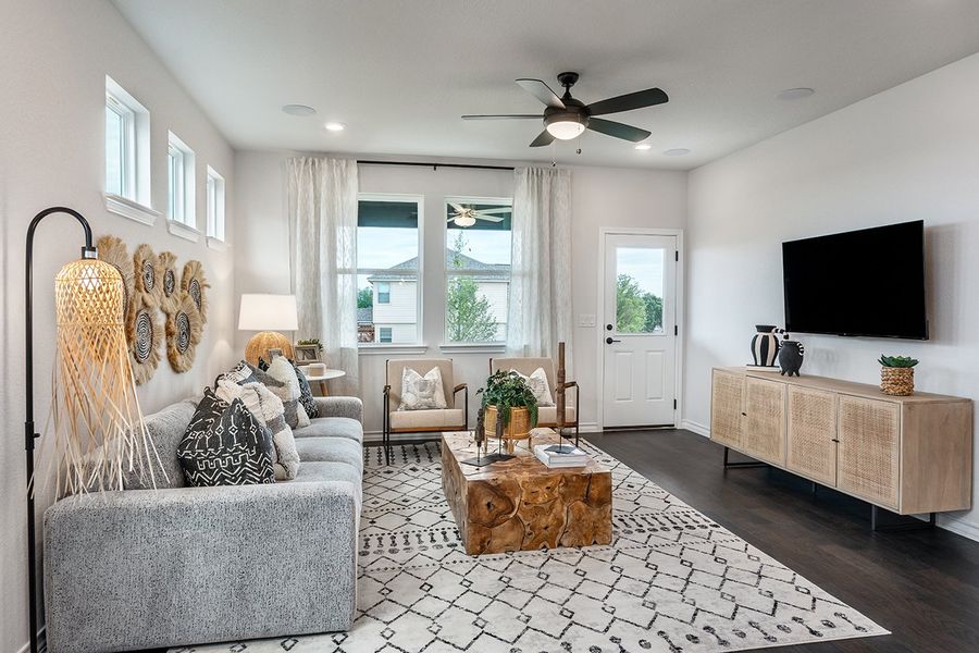 Image 43 representing the Rhapsody 2 by Taylor Morrison in Longview 40s, Del Valle, TX.