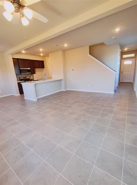 Spacious, unfurnished interior of a new home in , La Porte (Image 11).