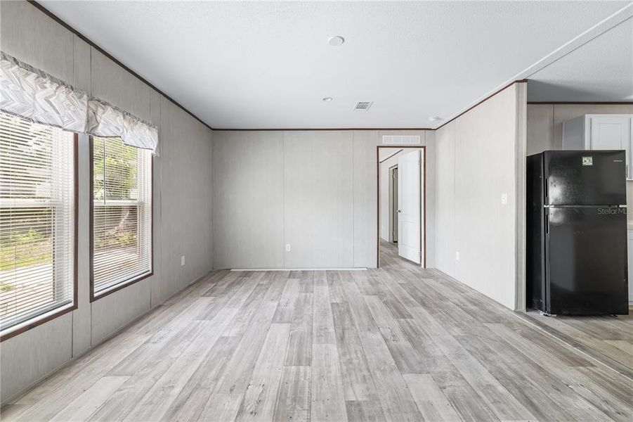 Spacious, unfurnished interior of a new home in , Christmas (Image 13).