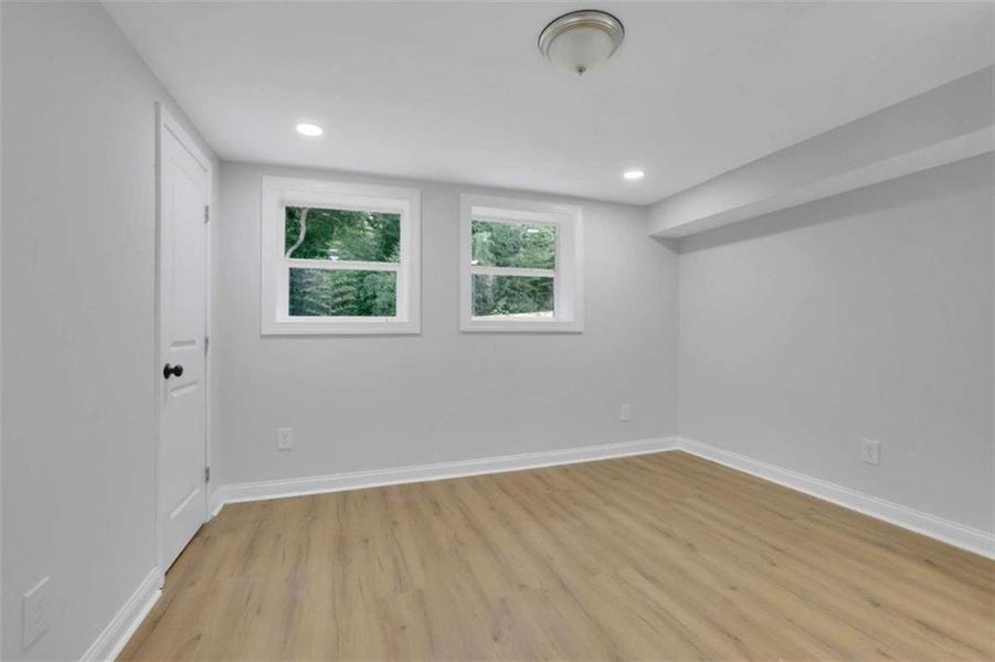 Spacious, unfurnished interior of a new home in , Smyrna (Image 23).