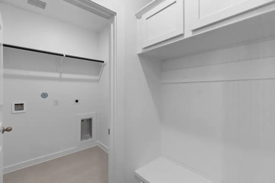 Spacious, unfurnished interior of a new home in Elyson 45' & 70', Katy (Image 9). Spacious, unfurnished interior of a new home in Elyson 45' & 70', Katy (Image 9).