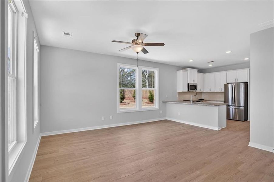 Spacious, unfurnished interior of a new home in , Fayetteville (Image 23).