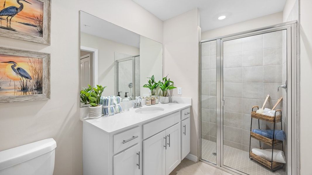 0072 Birkdale Owners Bath 1of2 Base2