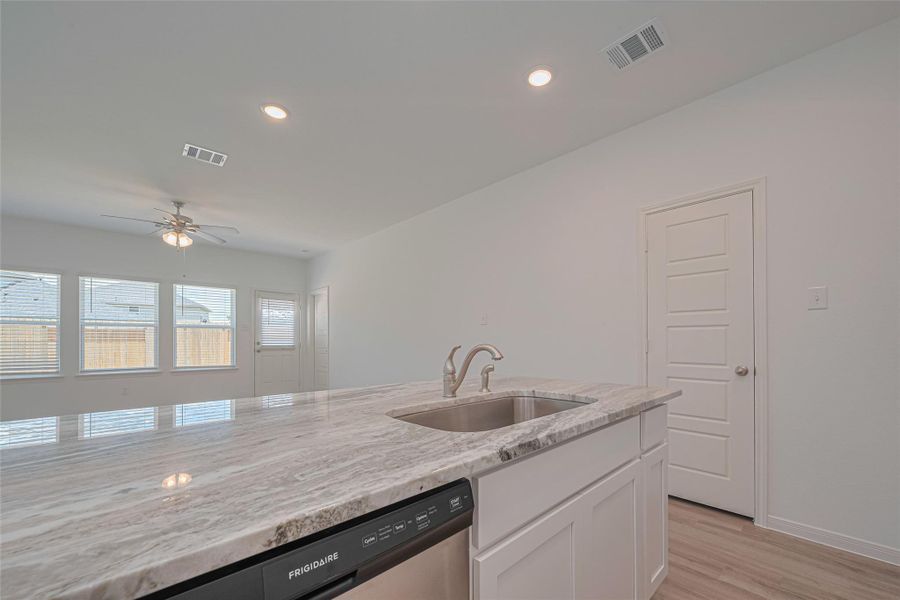 Image 45 of a home in Sunterra.