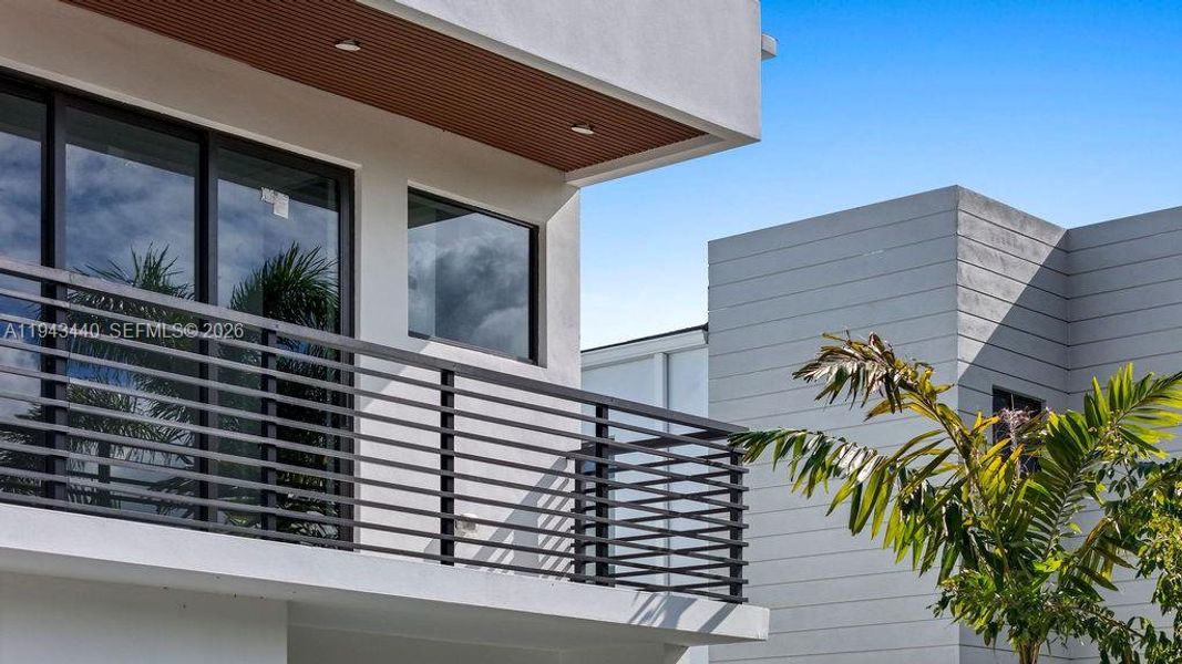 Exterior details and patio area of a home in , Fort Lauderdale (Image 47). Exterior details and patio area of a home in , Fort Lauderdale (Image 47).