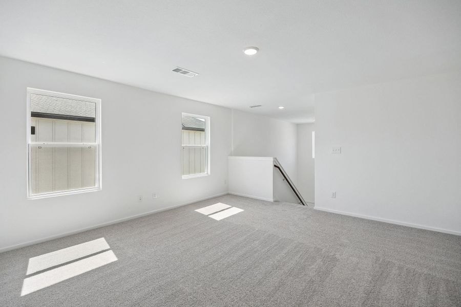 Spacious, unfurnished interior of a new home in Montgomery Bend, Montgomery (Image 21).