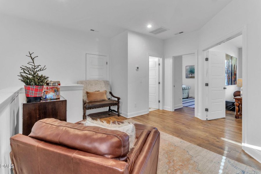 63-web-or-mls-IMG_4960RE no xmas