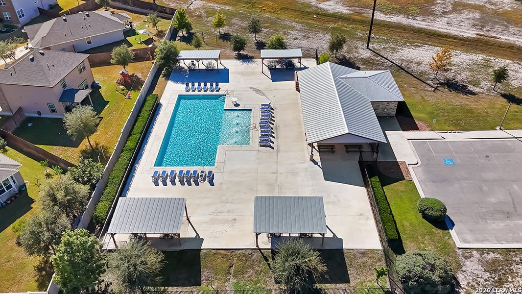 Community amenities in Hunters Ranch, San Antonio (Image 34).