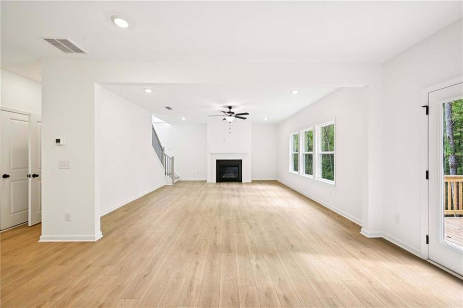 Spacious, unfurnished interior of a new home in Creekside, Dawsonville (Image 20). Spacious, unfurnished interior of a new home in Creekside, Dawsonville (Image 20).