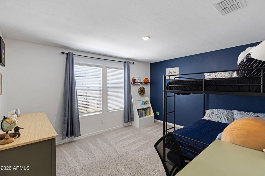 37599 N Cavern Wy-18