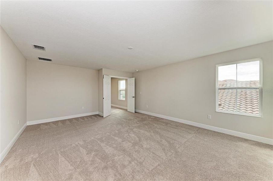 Spacious, unfurnished interior of a new home in Crosswind Ranch, Parrish (Image 33).