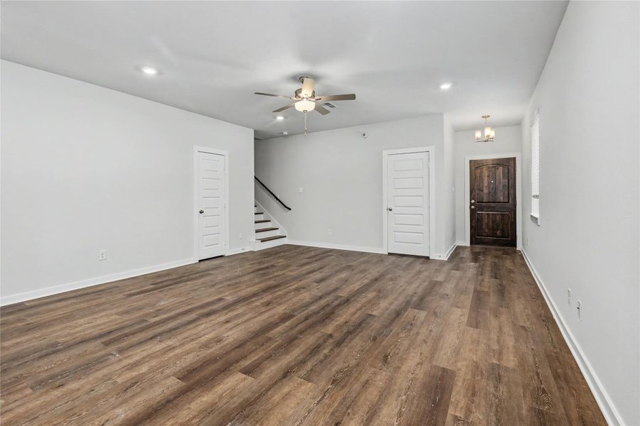 Spacious, unfurnished interior of a new home in Glendale Lakes, Arcola (Image 20). Spacious, unfurnished interior of a new home in Glendale Lakes, Arcola (Image 20).