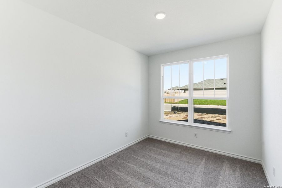 Spacious, unfurnished interior of a new home in Meadows at Clear Springs, New Braunfels (Image 32).