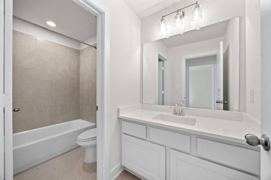 Furnished interior view inside a new home in Lakeside at Tessera - 50', Lago Vista (Image 7). Furnished interior view inside a new home in Lakeside at Tessera - 50', Lago Vista (Image 7).