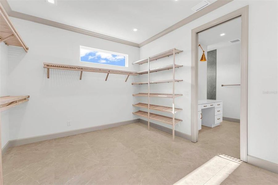 Spacious, unfurnished interior of a new home in , Punta Gorda (Image 45).