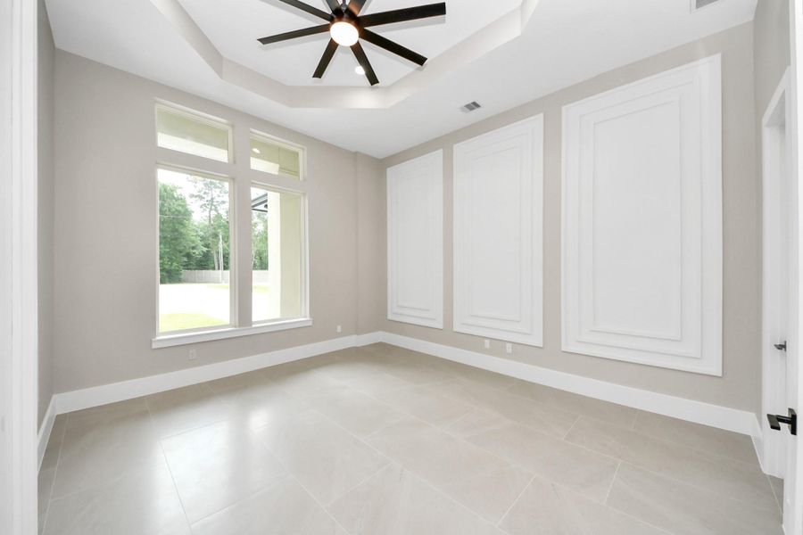 Spacious, unfurnished interior of a new home in , Porter (Image 26).