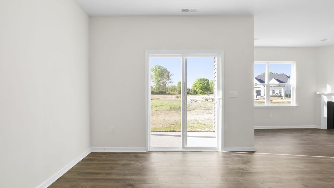 Spacious, unfurnished interior of a new home in Foxbank, Gray Court (Image 25).
