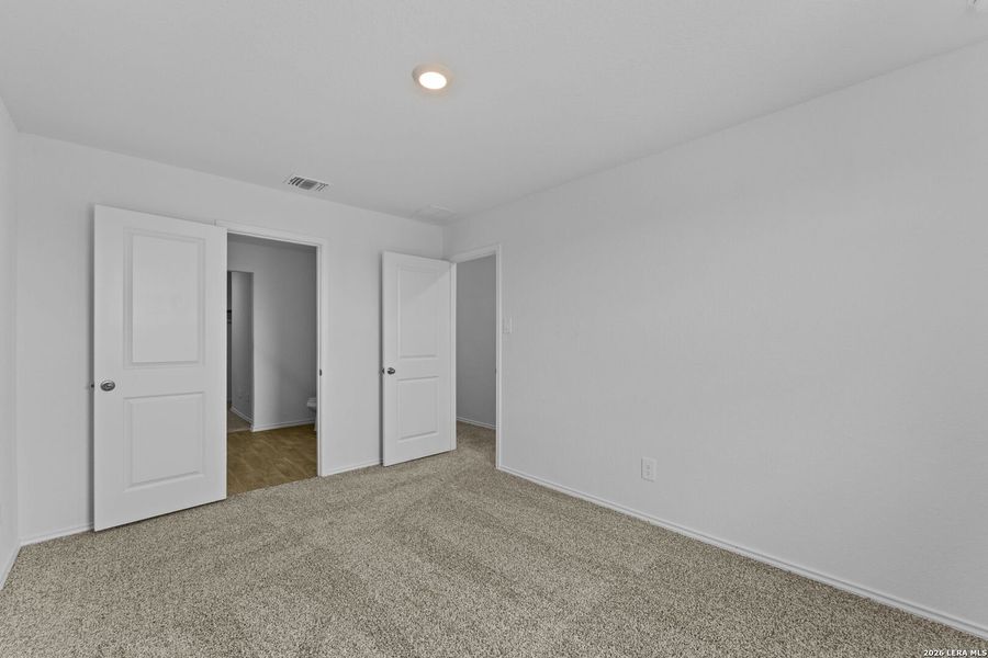 Spacious, unfurnished interior of a new home in Blue Ridge Ranch, San Antonio (Image 26). Spacious, unfurnished interior of a new home in Blue Ridge Ranch, San Antonio (Image 26).