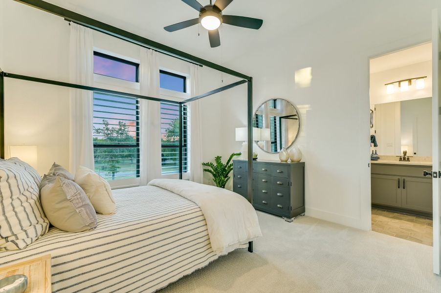 Representative furnished interior of a home built from the San Simeon I by Giddens Homes in Clearwater Ranch, Liberty Hill (Image 157).