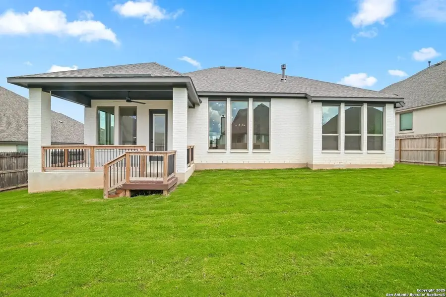 Exterior details and patio area of a home in Ventana - 70', Bulverde (Image 3).