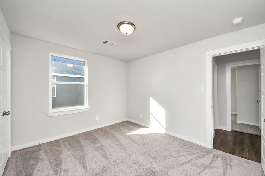 Spacious, unfurnished interior of a new home in Santa Fe, Cleveland (Image 36). Spacious, unfurnished interior of a new home in Santa Fe, Cleveland (Image 36).