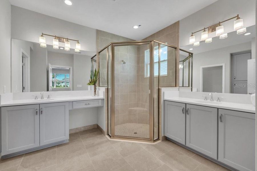 Furnished interior view inside a new home in Valencia Del Sol, Wimauma (Image 19). Furnished interior view inside a new home in Valencia Del Sol, Wimauma (Image 19).