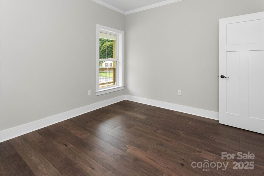 Spacious, unfurnished interior of a new home in , Old Fort (Image 12).