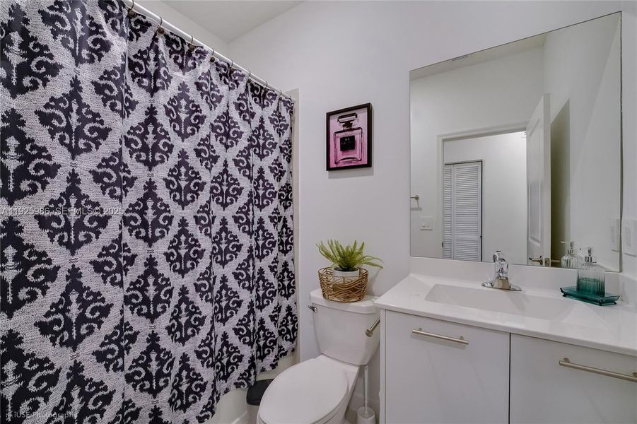 Furnished interior view inside a new home in , Miami (Image 5). Furnished interior view inside a new home in , Miami (Image 5).