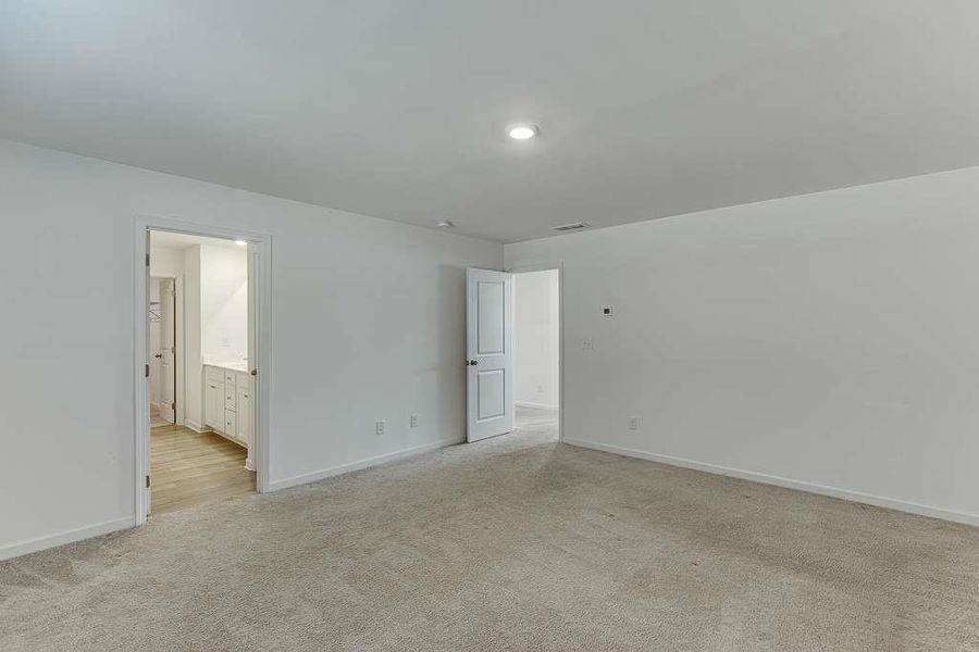 Spacious, unfurnished interior of a new home in , Loganville (Image 18). Spacious, unfurnished interior of a new home in , Loganville (Image 18).