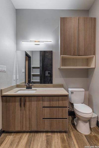 Furnished interior view inside a new home in , Eagle Pass (Image 11).
