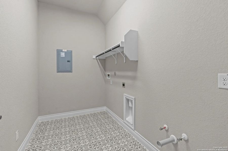 Furnished interior view inside a new home in Legacy at Lake Dunlap, New Braunfels (Image 8).