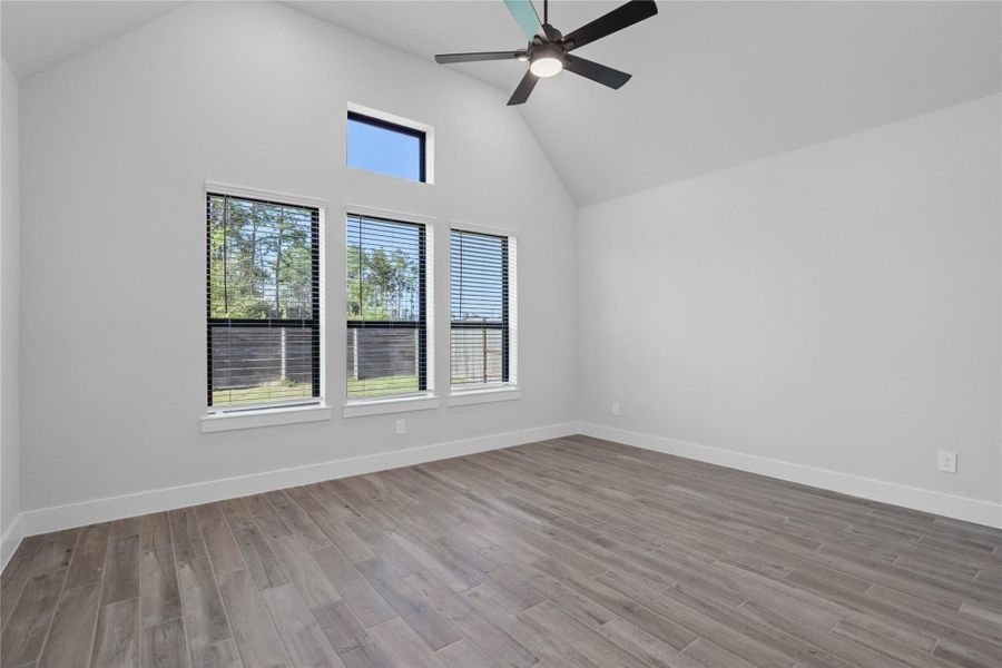 Spacious, unfurnished interior of a new home in ARTAVIA, Conroe (Image 34).